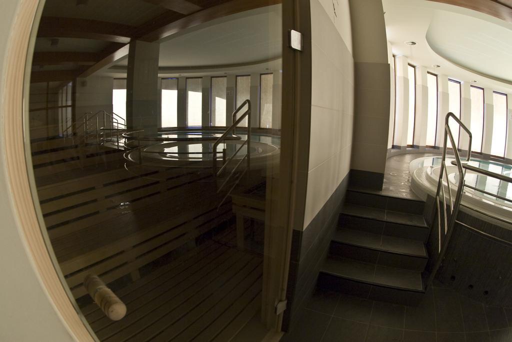 Apartament Charisma ザコパネ エクステリア 写真