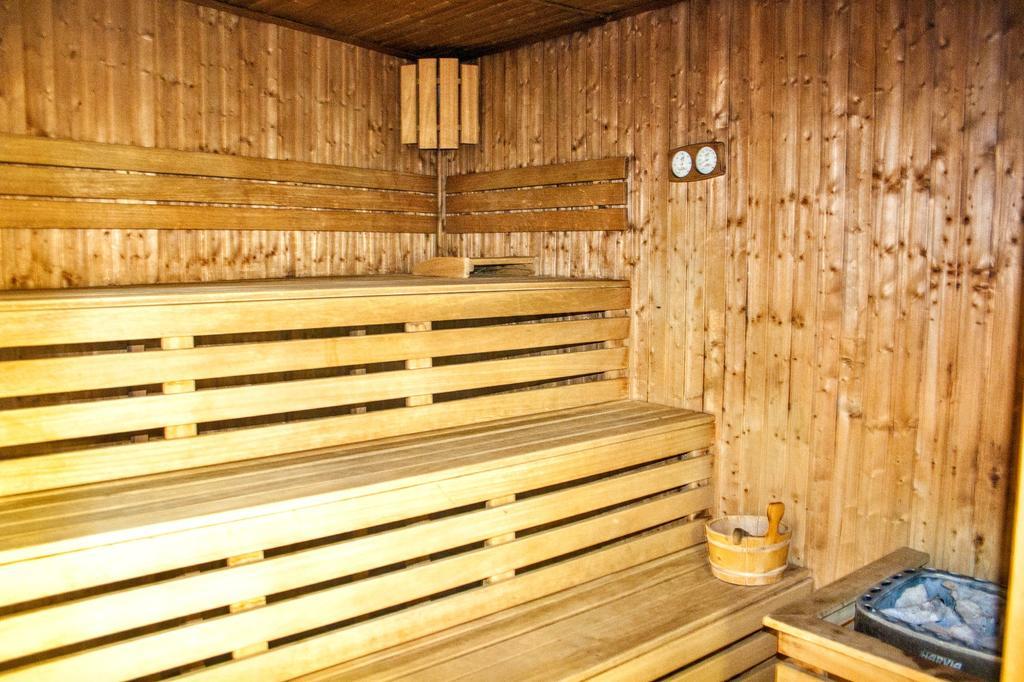 Apartament Charisma ザコパネ エクステリア 写真