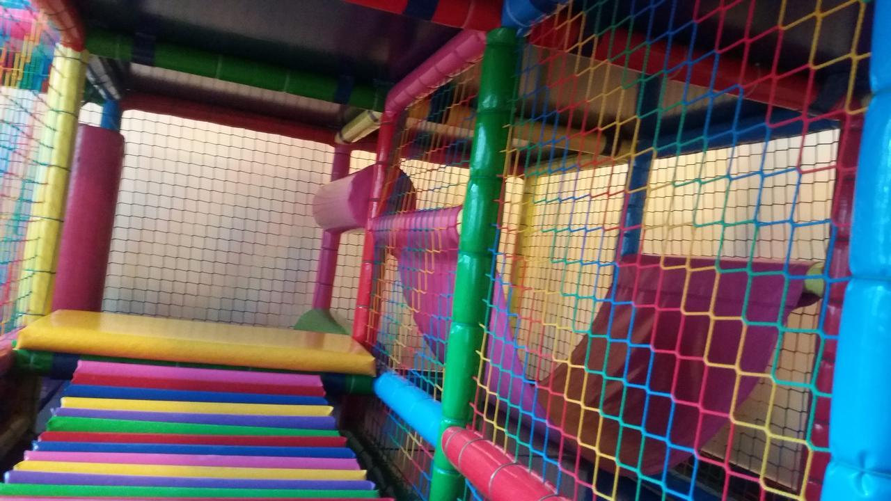 Apartament Charisma ザコパネ エクステリア 写真